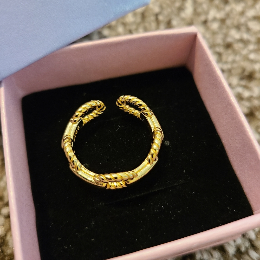 Statement Ring Adjustable - Picture 3 of 3